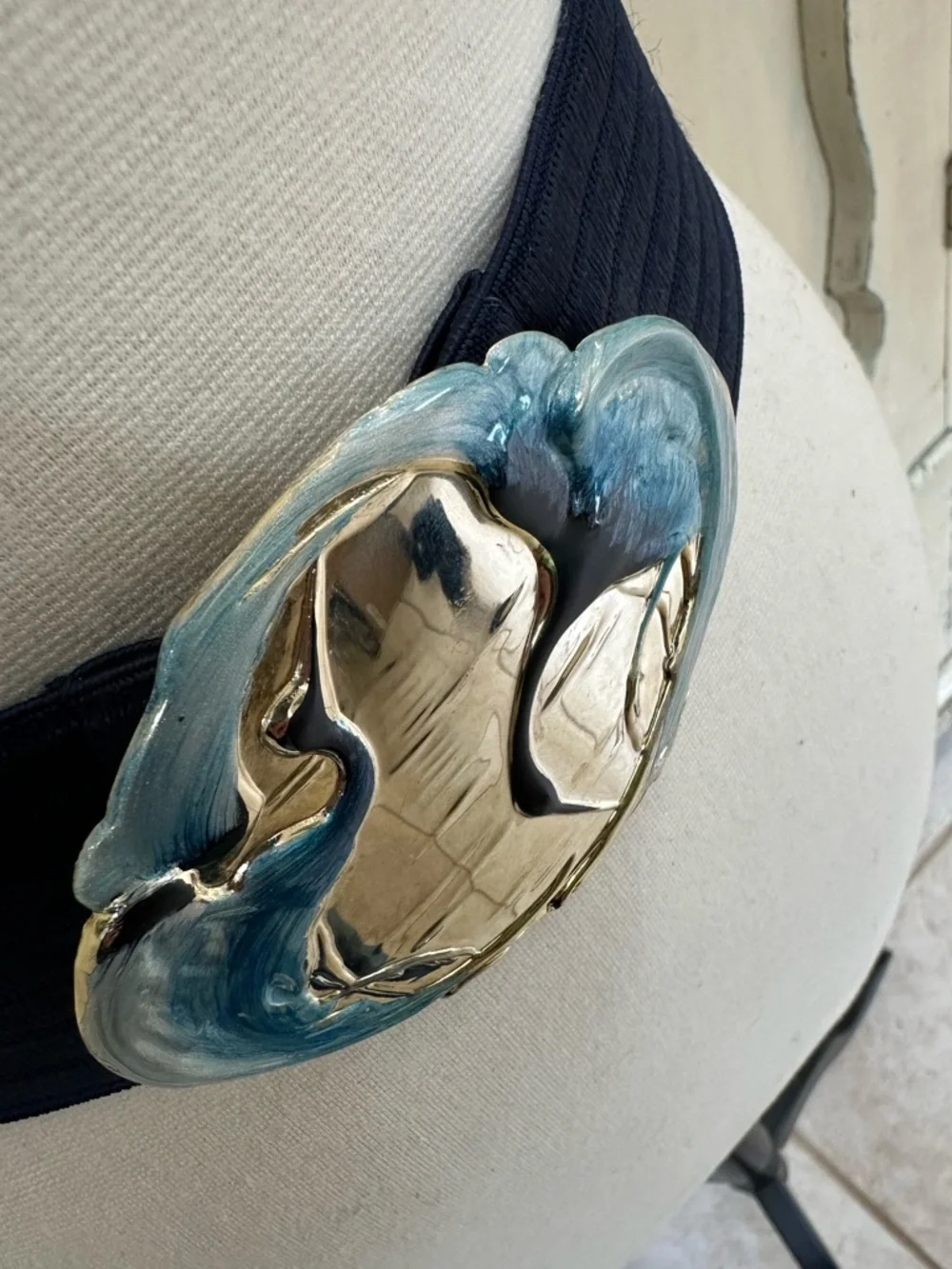 VTG Charmant of Beverly Hills Cranes Design Buckle Navy Blue Stretch Belt Signed